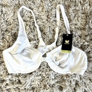 NWT Wacoal racer back 38B white bra